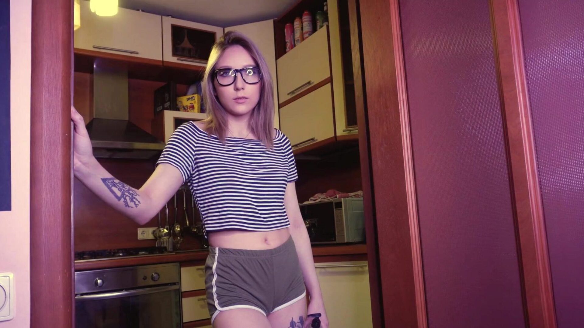 Anal Lesson from Older Step-sister