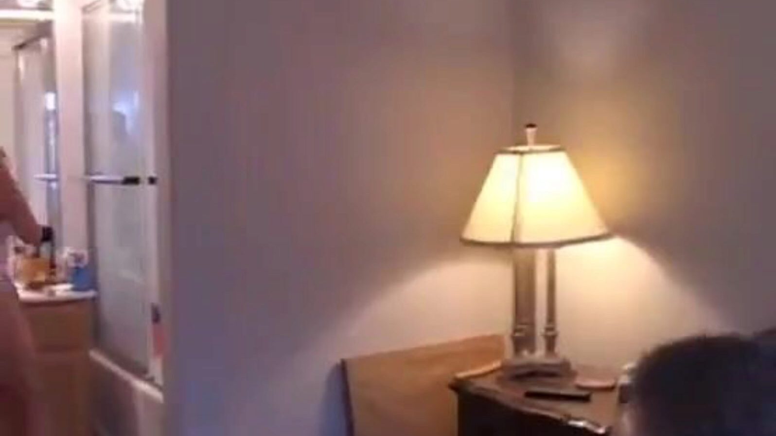 Pretty mature blonde Vickie enjoys a sexy afternoon smash