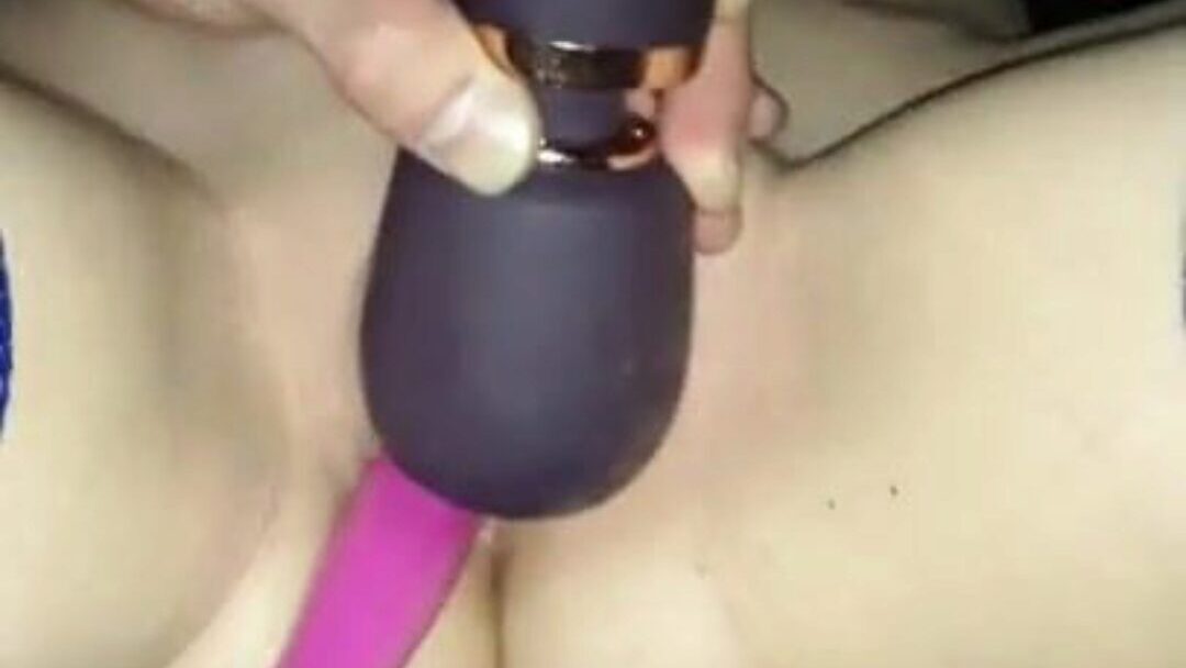 私の妻を縛った彼女はナッツを懇願した