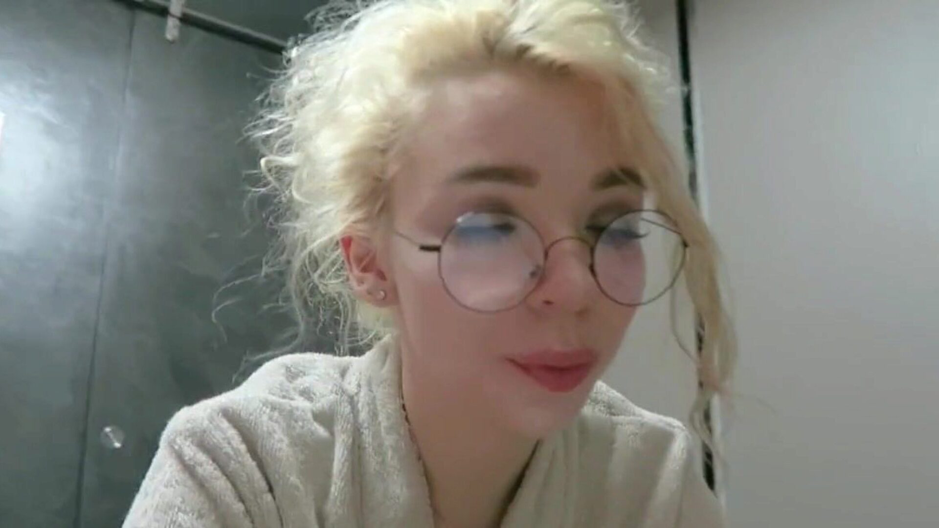 Brille Teen Show Beute und schlucken