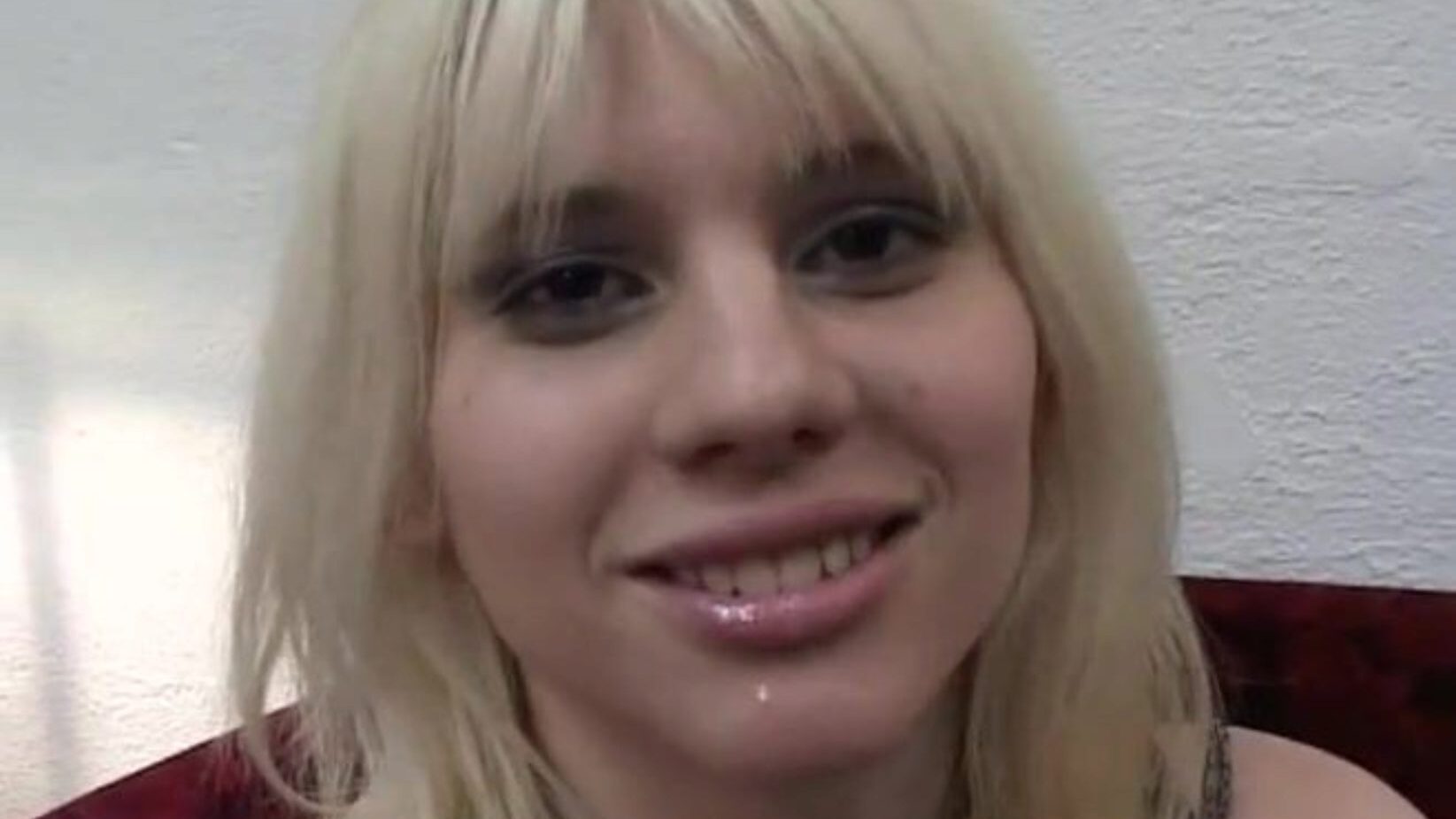 Casting de Liliane, jolie blonde qui veut faire du pornography