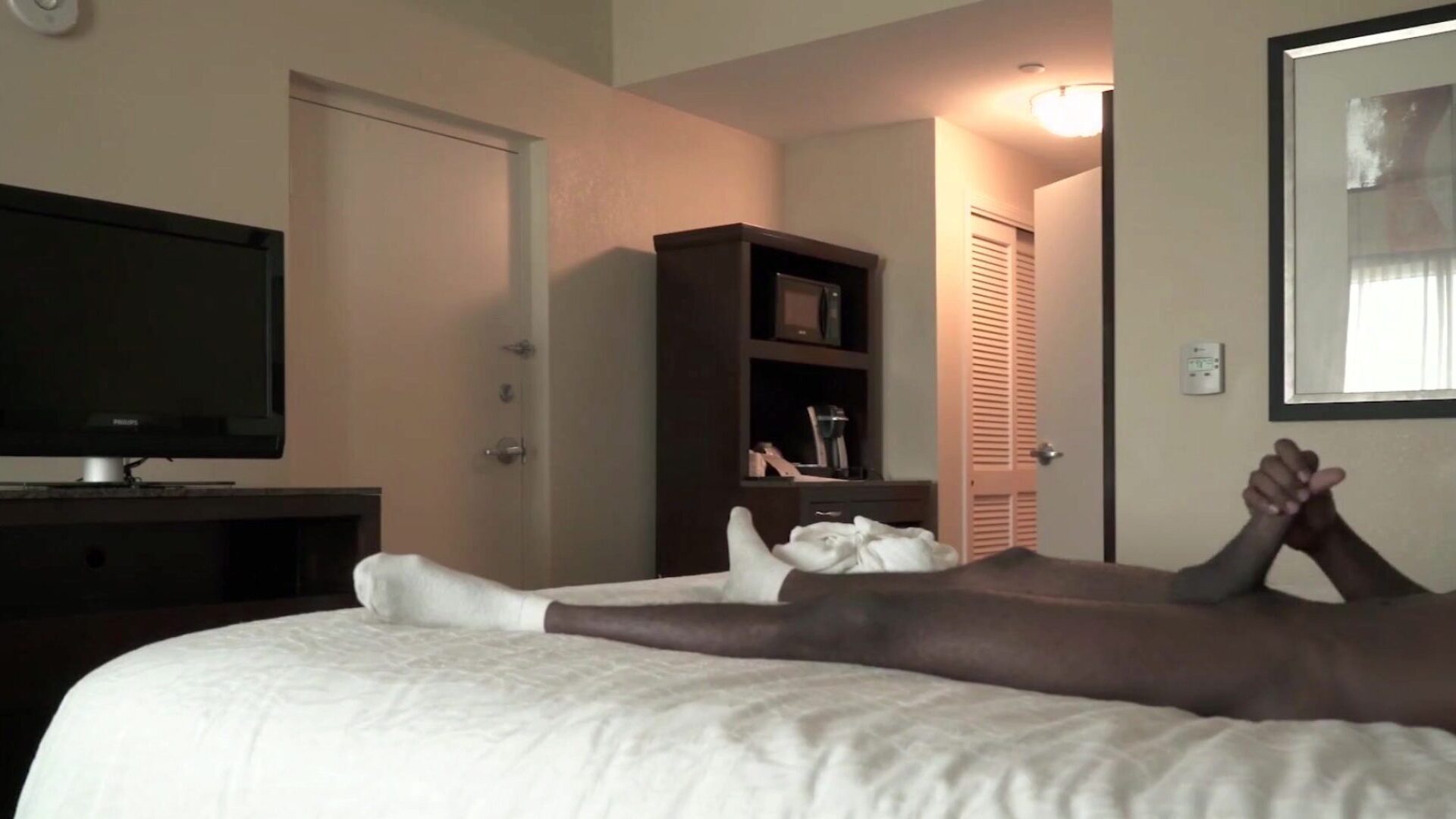 NICHE PARADE - Hotel Maid Hidden Camera Compilation